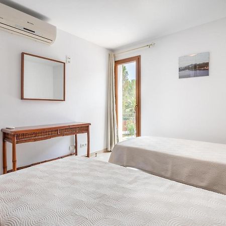 Apartaments Vaixell Santanyi Bagian luar foto