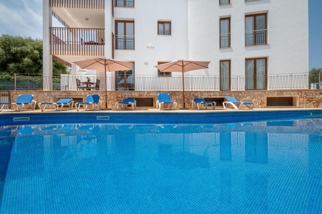Apartaments Vaixell Santanyi Bagian luar foto