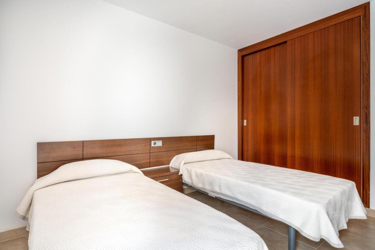 Apartaments Vaixell Santanyi Bagian luar foto