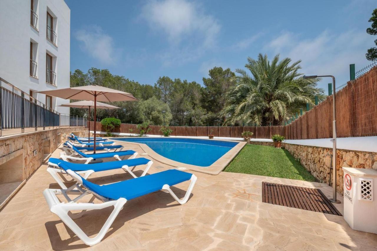 Apartaments Vaixell Santanyi Bagian luar foto