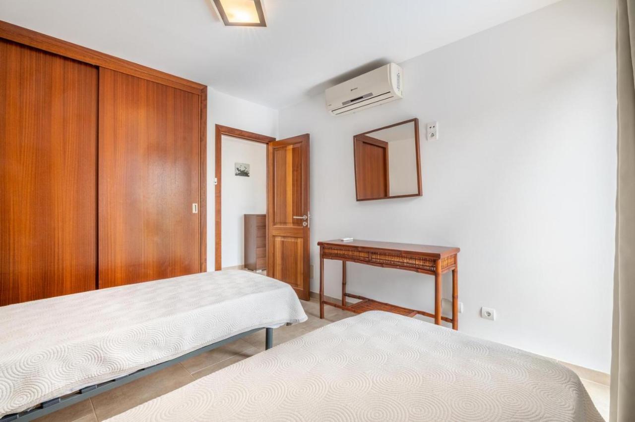 Apartaments Vaixell Santanyi Bagian luar foto